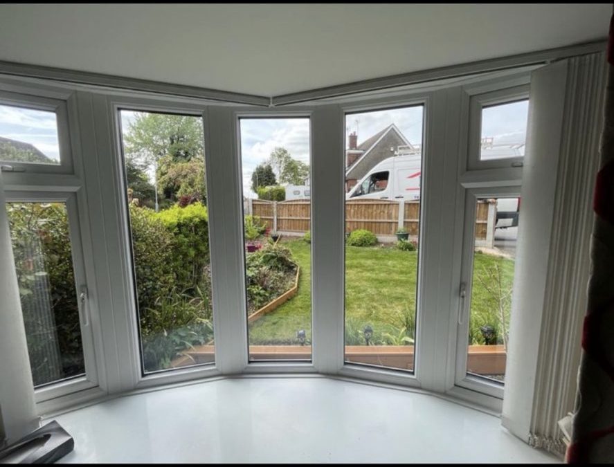 Repair, Replace or Upgrade? Your Complete Guide to Fixing Damaged Windows & Glass.